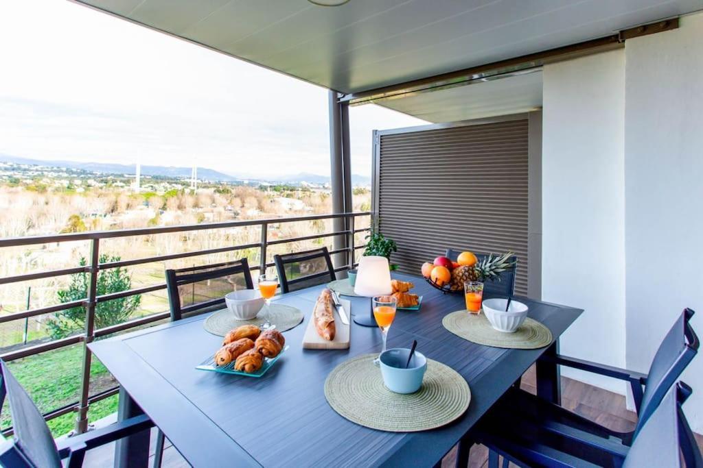 דירות אנטיב A7- 2 Bdr Sea & Mountain View - Ac, Parking, Pool & Terrace מראה חיצוני תמונה