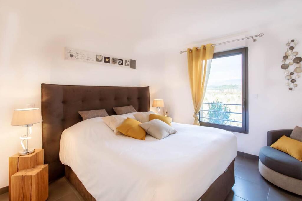 דירות אנטיב A7- 2 Bdr Sea & Mountain View - Ac, Parking, Pool & Terrace מראה חיצוני תמונה